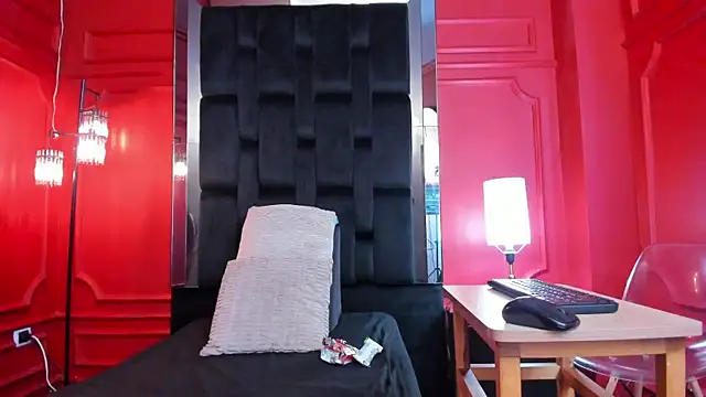 halleylorens online show from 09-08-25, 10:09