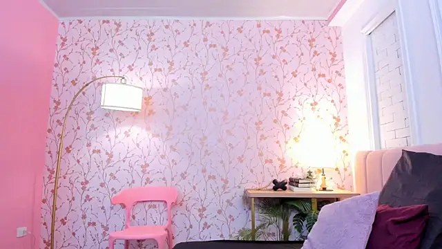 halleylorens online show from 05-12-26, 07:09