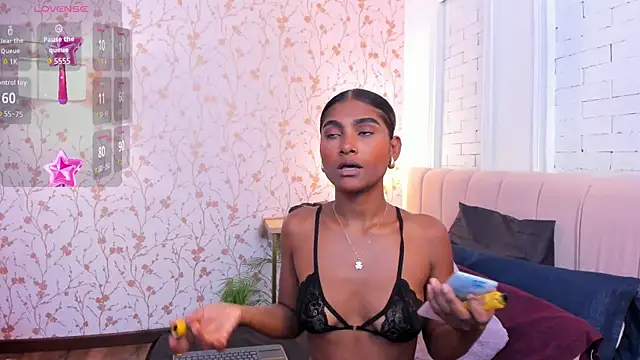 halleylorens online show from 05-05-26, 07:28