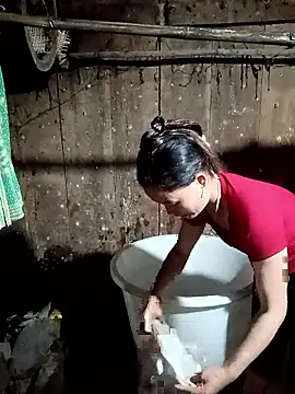 Snapshot of Ruaiuoi chatting on 02-14-26, 12:49 Ruaiuoi online show from 02-14-26, 12:49