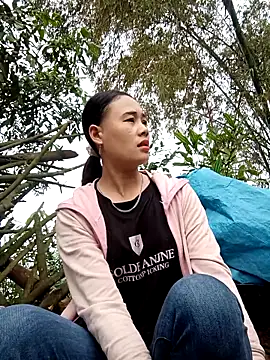 Snapshot of Ruaiuoi chatting on 02-24-26, 02:23 Ruaiuoi online show from 02-24-26, 02:23