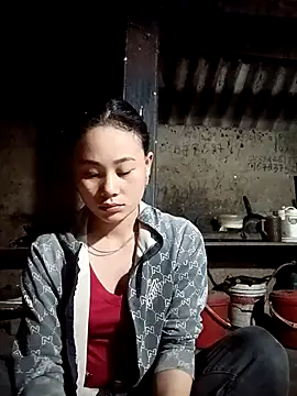 Snapshot of Ruaiuoi chatting on 03-01-26, 09:48 Ruaiuoi online show from 03-01-26, 09:48