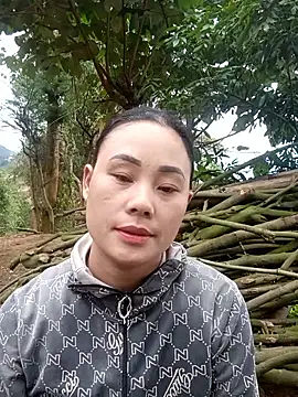 Snapshot of Ruaiuoi chatting on 02-20-26, 06:19 Ruaiuoi online show from 02-20-26, 06:19