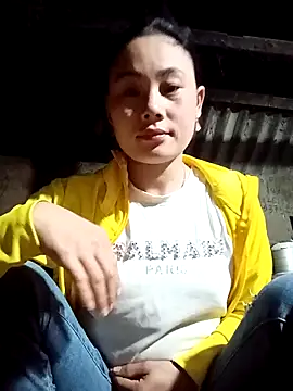 Snapshot of Ruaiuoi chatting on 02-06-26, 10:28 Ruaiuoi online show from 02-06-26, 10:28