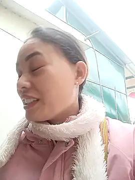 Snapshot of Ruaiuoi chatting on 02-03-26, 06:33 Ruaiuoi online show from 02-03-26, 06:33