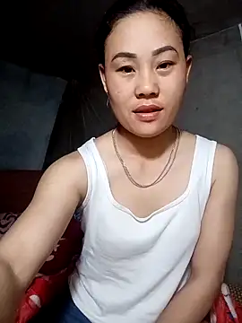 Snapshot of Ruaiuoi chatting on 02-28-26, 07:24 Ruaiuoi online show from 02-28-26, 07:24