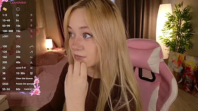 HeyMonkey  online show from 12-22-25, 12:49