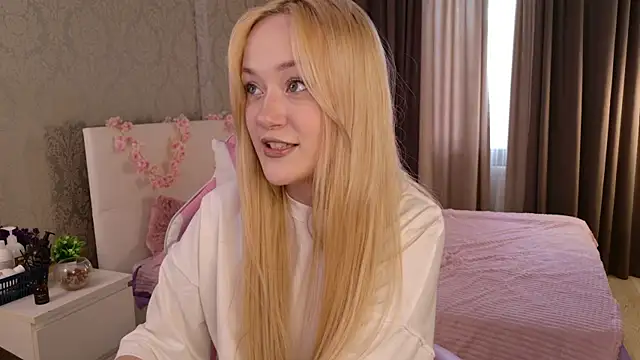 HeyMonkey  online show from 12-05-25, 12:37