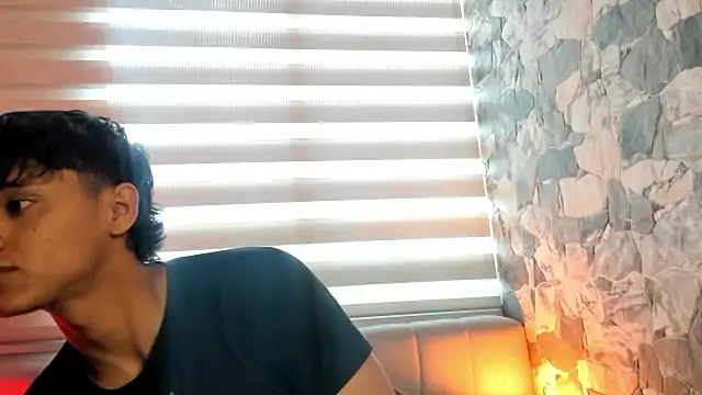 ZYZZ1312 online show from 03-04-26, 06:59