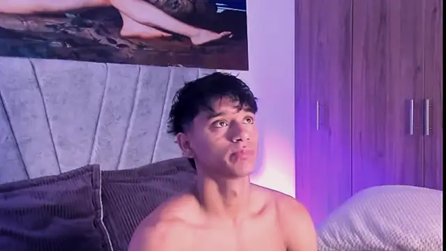 ZYZZ1312 online show from 10-23-25, 03:32