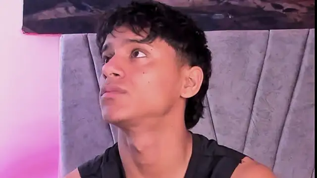 ZYZZ1312 online show from 01-08-26, 06:14