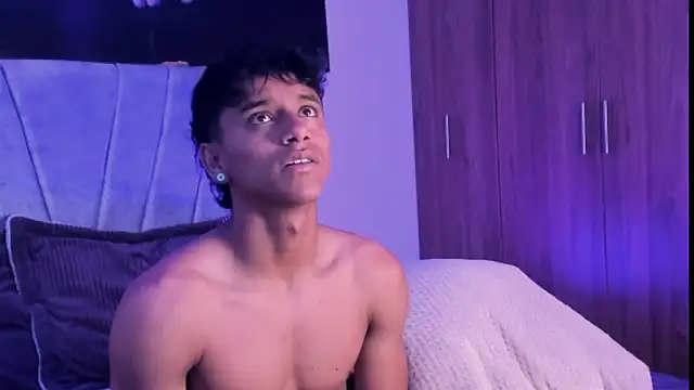 ZYZZ1312 online show from 09-19-25, 05:17