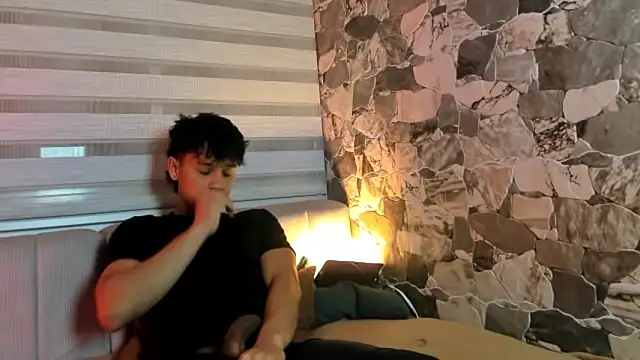 ZYZZ1312 online show from 03-04-26, 05:59