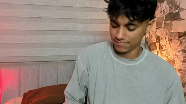 ZYZZ1312 online show from 02-17-26, 03:48