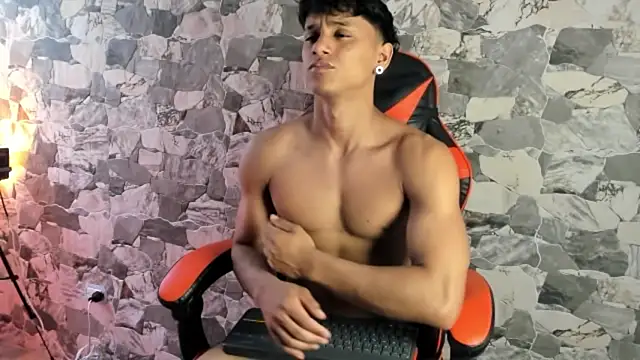 ZYZZ1312 online show from 06-30-26, 07:25