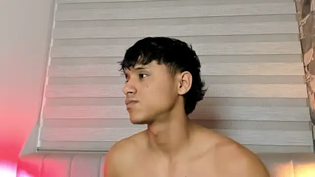 ZYZZ1312 online show from 02-13-26, 06:24