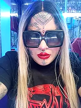 Snapshot of Venus_Rock chatting on 09-20-25, 10:15 Venus Rock online show from 09-20-25, 10:15