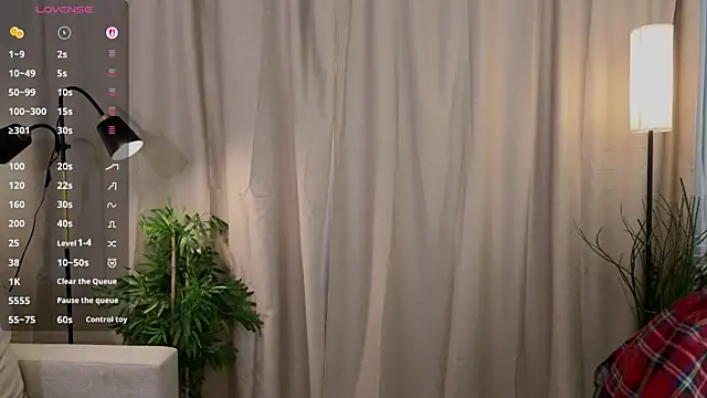 lisabaus online show from 09-27-25, 07:14