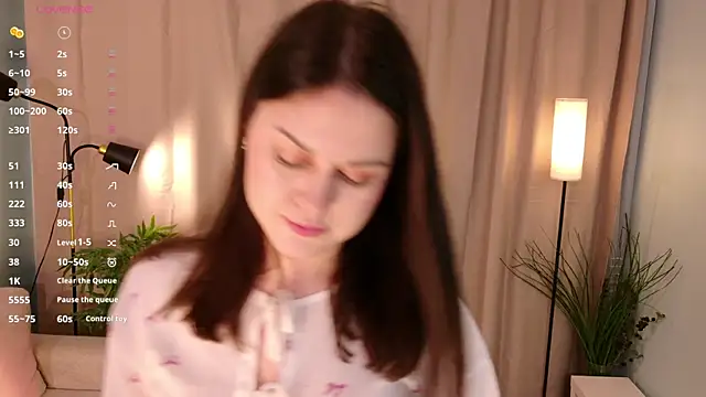 lisabaus online show from 12-16-25, 07:12