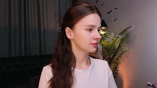 Olivia Farrell online show from 10-31-25, 12:46