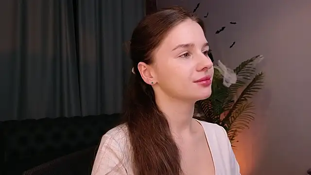 Olivia Farrell online show from 10-27-25, 12:39