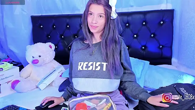 Sofiia cute  online show from 09-20-25, 10:37