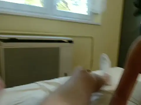 MyLittleRiceBunny online show from 10-23-25, 01:43