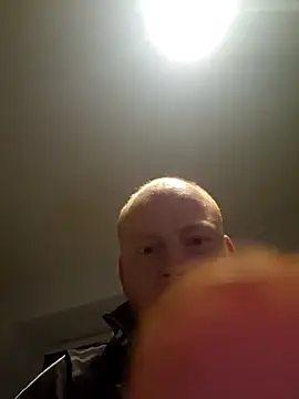 Snapshot of svenni2525 chatting on 10-09-25, 06:03 svenni2525 online show from 10-09-25, 06:03