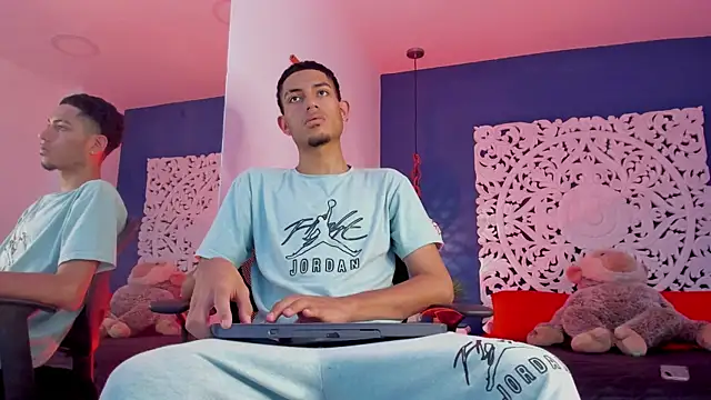 Snapshot of Adonis_WB chatting on 09-10-25, 09:14 Adonis WB online show from 09-10-25, 09:14