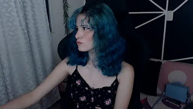 Snapshot of LITTLENAMI_ chatting on 10-10-25, 11:27 LITTLENAMI  online show from 10-10-25, 11:27