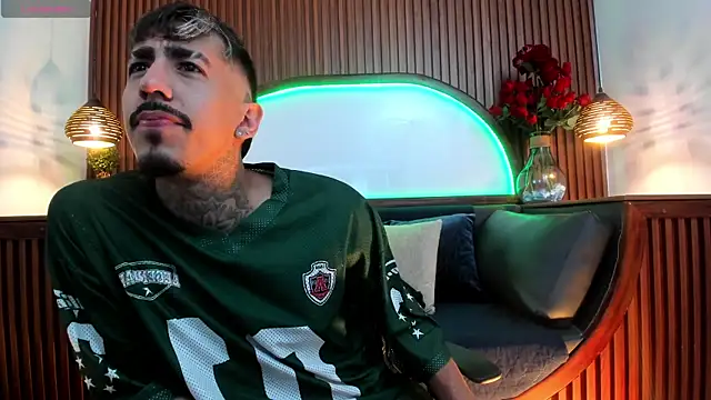 Donovan Desmond online show from 02-27-26, 03:18