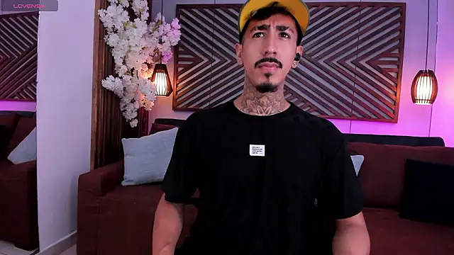 Donovan Desmond online show from 03-07-26, 03:35