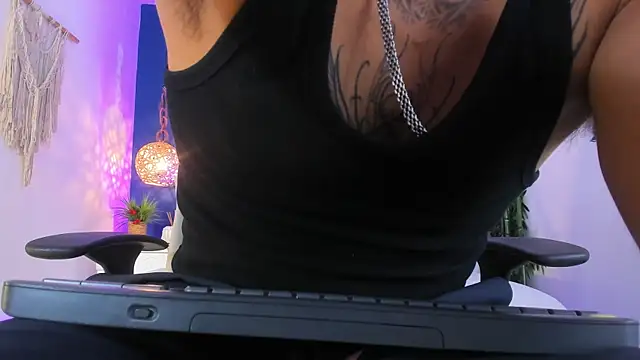 Donovan Desmond online show from 02-25-26, 01:28