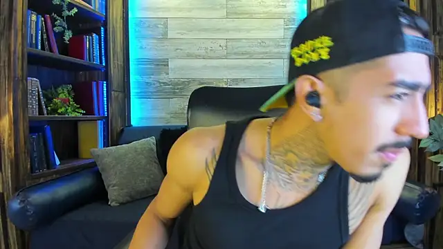 Donovan Desmond online show from 12-20-25, 03:42