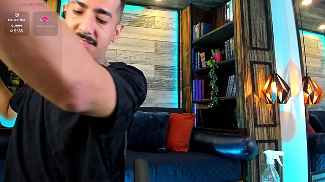 Donovan Desmond online show from 03-28-26, 07:48