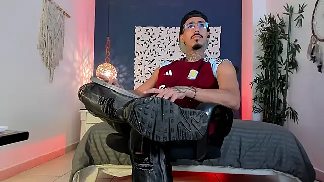 Donovan Desmond online show from 03-04-26, 02:52