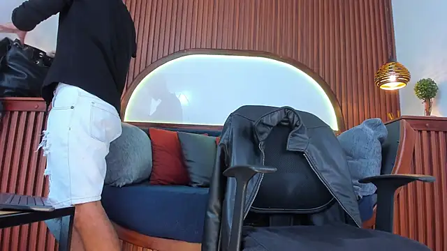 Donovan Desmond online show from 11-01-25, 08:46