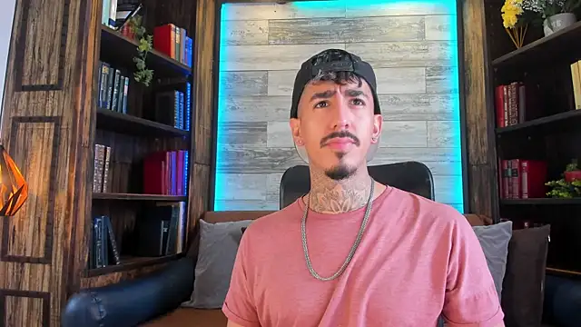 Donovan Desmond online show from 11-19-25, 07:36