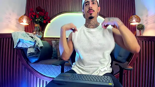 Donovan Desmond online show from 02-03-26, 04:10