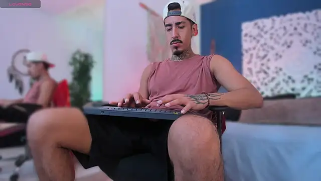 Donovan Desmond online show from 02-04-26, 04:29