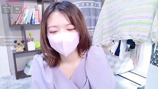 Azusa DoMybest online show from 04-15-26, 03:23