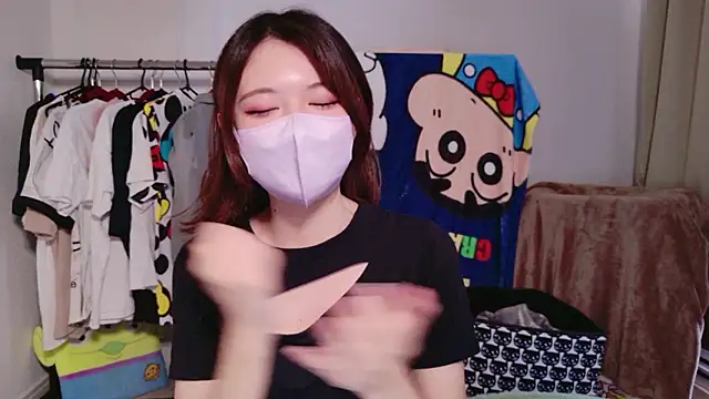 Azusa DoMybest online show from 04-24-26, 05:42