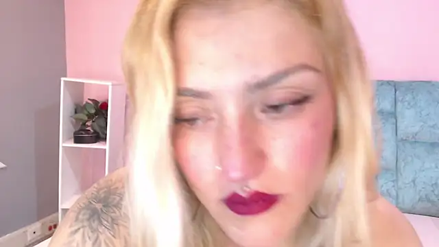 Camila Russoo online show from 11-15-25, 08:24