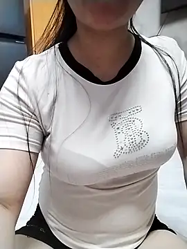 Mie rose online show from 04-15-26, 02:32