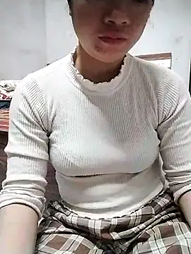 Mie rose online show from 10-31-25, 01:35