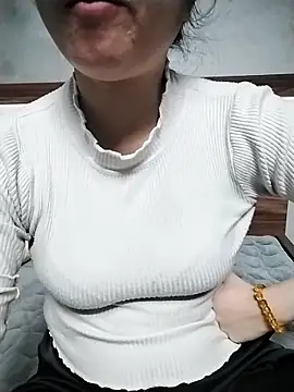 Mie rose online show from 02-26-26, 01:33