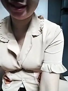 Mie rose online show from 03-22-26, 01:12