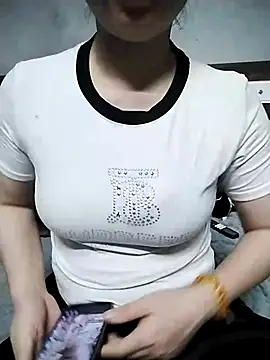 Mie rose online show from 02-15-26, 12:26