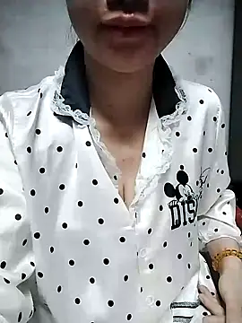 Mie rose online show from 03-11-26, 10:59