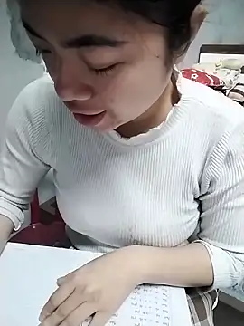 Mie rose online show from 12-17-25, 01:54